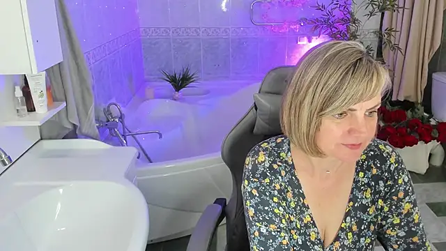 BettyGibsonn's Live XXX Chat