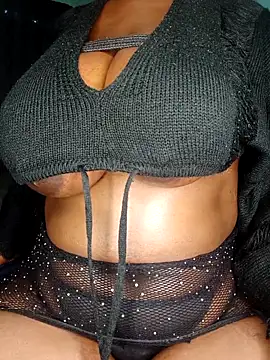 BlackJaguar30 Chat XXX in diretta