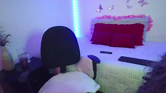 Victoria_Lover's Live XXX Chat