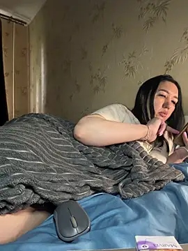 Naughtbaby_2025 Adlı Modelin Canlı XXX Sohbeti