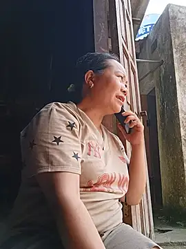 Lindxx-hot's Live XXX Chat