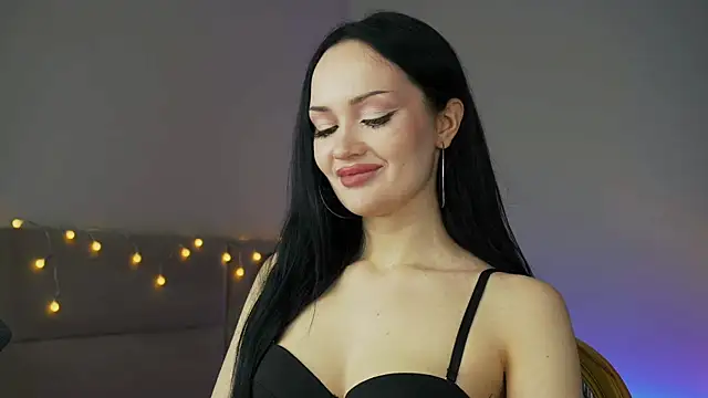 XXX chat uživo modela QueenAliss