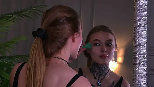 دردشة AriWild الجنسية المباشرة