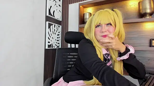 XXX chat uživo modela harimoon1