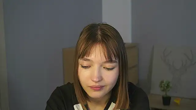 Leyla_crsh Adlı Modelin Canlı XXX Sohbeti