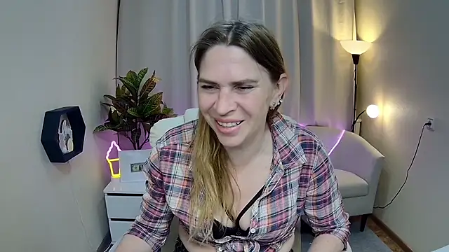 TessaDaybreak's Live XXX Chat