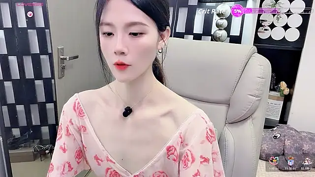 Yueyue-MM 现场XXX聊天