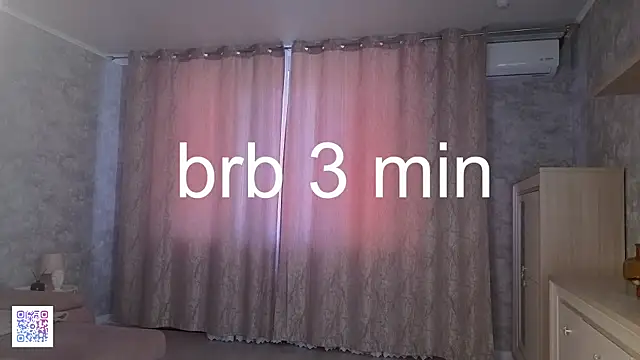 LeanneDinkle Adlı Modelin Canlı XXX Sohbeti