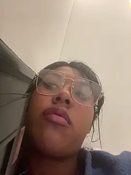 دردشة naomifox_ الجنسية المباشرة