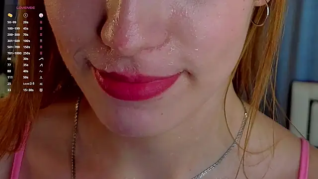 XXX chat uživo modela MitsuePostel