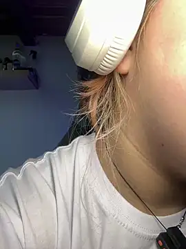 Sophia_Weest99's Live XXX Chat