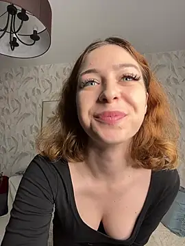 LynaFrost's Live XXX Chat