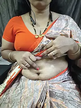 bhuvana_555's Live XXX Chat