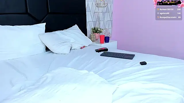 JustinePerry's Webcam Show