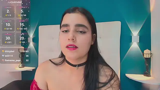 Chatroom XXX en direct de MiaaCarter_