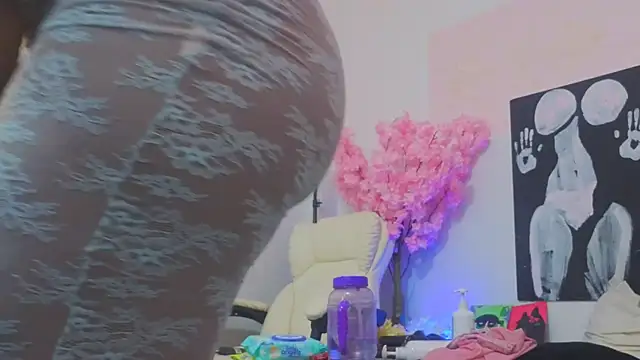 kilyetvera 现场XXX聊天
