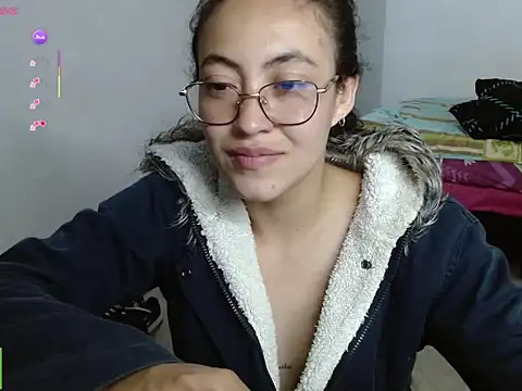 Amitlu_n Live XXX chat