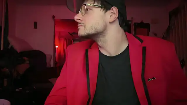 MasterDaddyCool Live XXX-chat