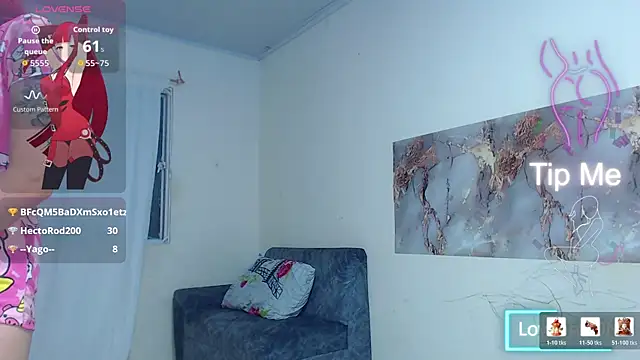 dulce_petite69 élő XXX-chatje