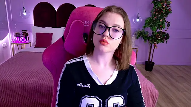 AlmaSound's Live XXX Chat