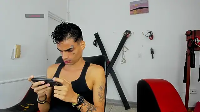 Gay_Red_Room Live XXX-chat