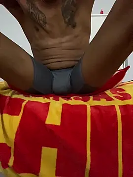 Pokazy przed kamerką – MatureFit_BBC