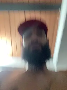 Damian_Shakur: διαδικτυακό σόου στην κάμερα