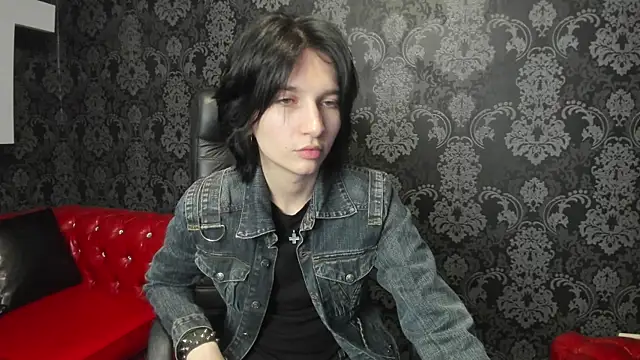 XXX chat uživo modela AdonBev