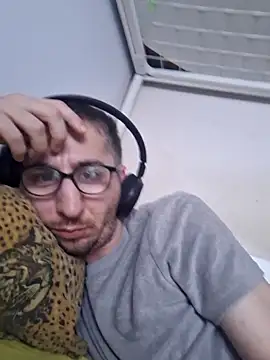 Živý XXX chat HoundingIniquity
