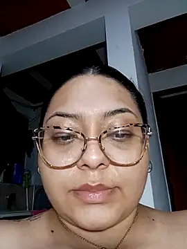 Chat +18 de Anna_Lucia88 ao vivo