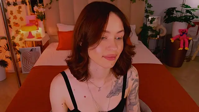 Meow_Nancy Adlı Modelin Canlı XXX Sohbeti