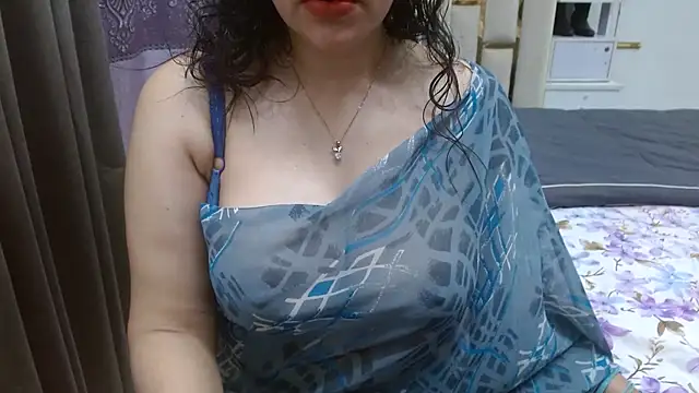 Lovelywife786 লাইভ XXX চ্যাট