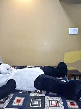 Noor-Bold's Live XXX Chat