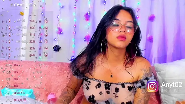 Tiana_1's Live XXX Chat