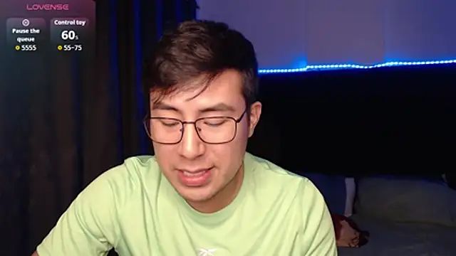 andrewmhilton_ webkamerás műsora