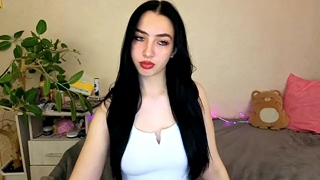 WildKittenX_'s Live XXX Chat