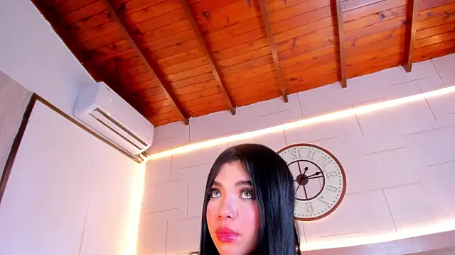 Chat +18 de Meloddy_Rose ao vivo