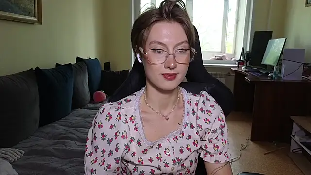 MalvinaBlum's Live XXX Chat