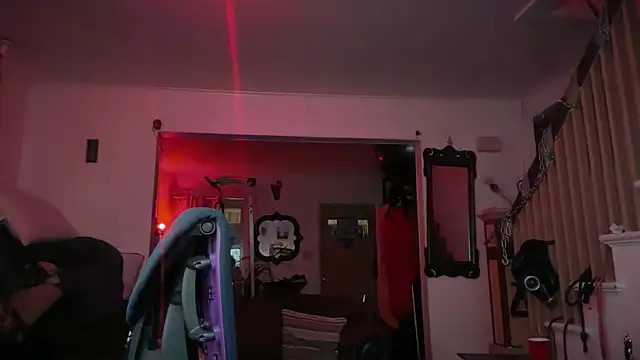 MasterDaddyCool élő XXX-chatje