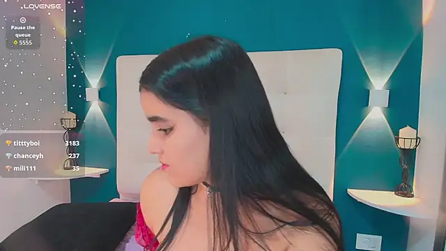 Chat +18 de MiaaCarter_ ao vivo