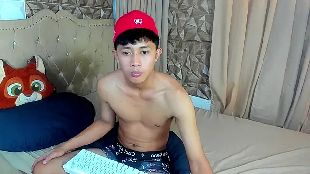 roberthugecock 现场XXX聊天