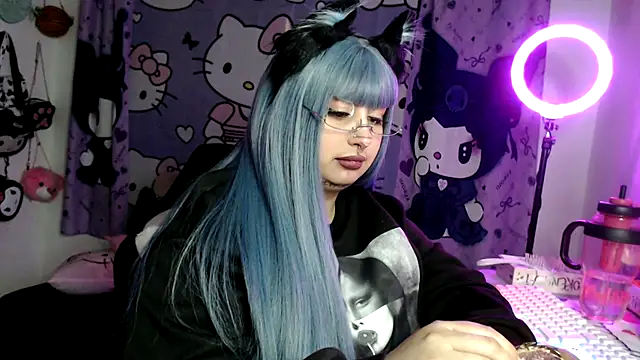 lussyevans24's Live XXX Chat