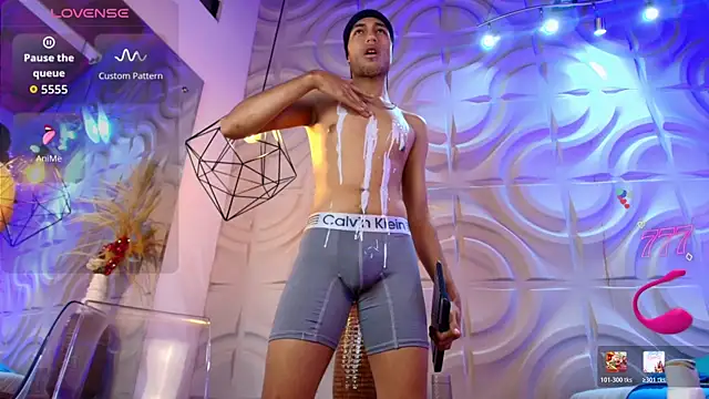 ItsZairen's Webcam Show