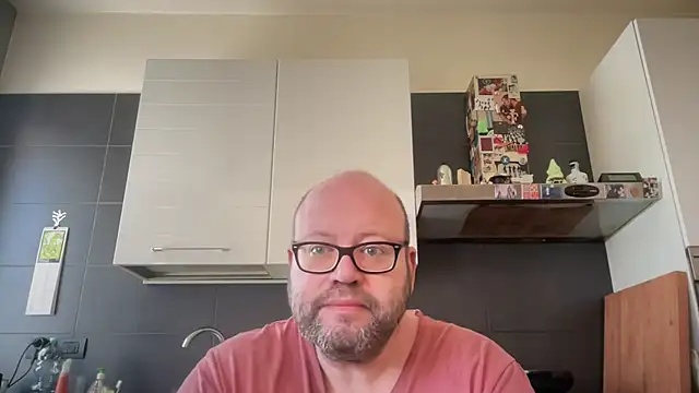 theitalianbear Show in webcam