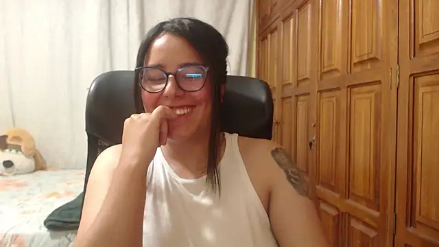 Chat +18 de Venus_cat_ ao vivo