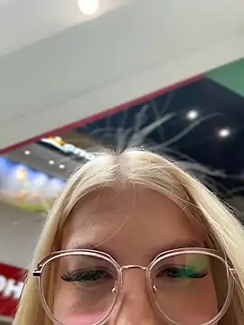 NewLale's Live XXX Chat