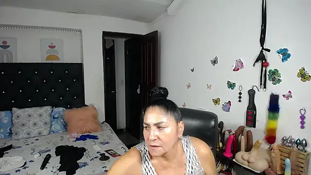 mature_bigboobs10's Live XXX Chat