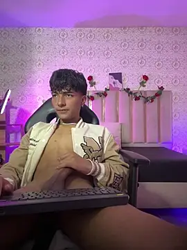 Онлайн чат XXX osamu_tay