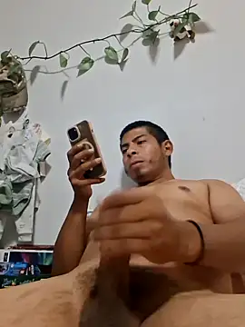 UsaGuy76's Webcam Show
