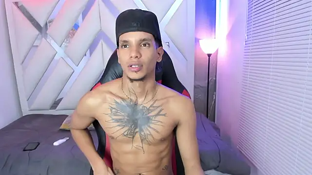 kai_storm77 Webcam show